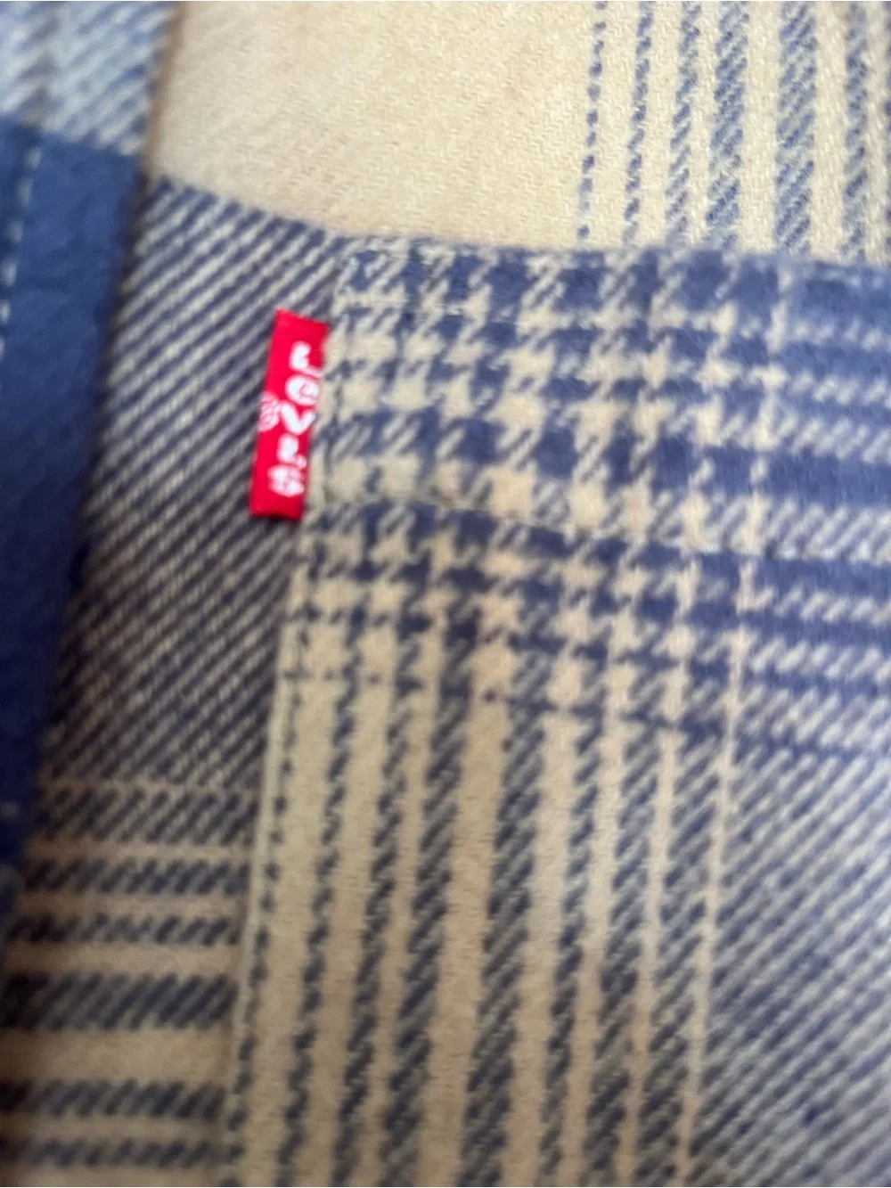 Levi's Navy and Tan Plaid Hooded Shacket Boys XL - Picture 5 of 7